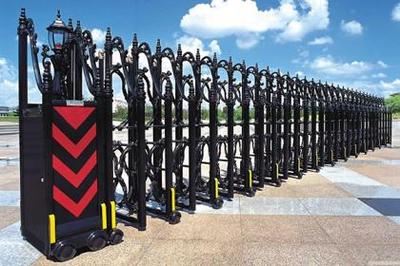 電動卷閘門 現(xiàn)代建筑的安全與便利之選